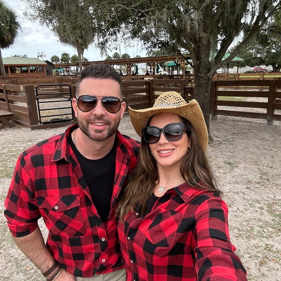 Meet your Posher, Vivianna - Picture 3 of 9